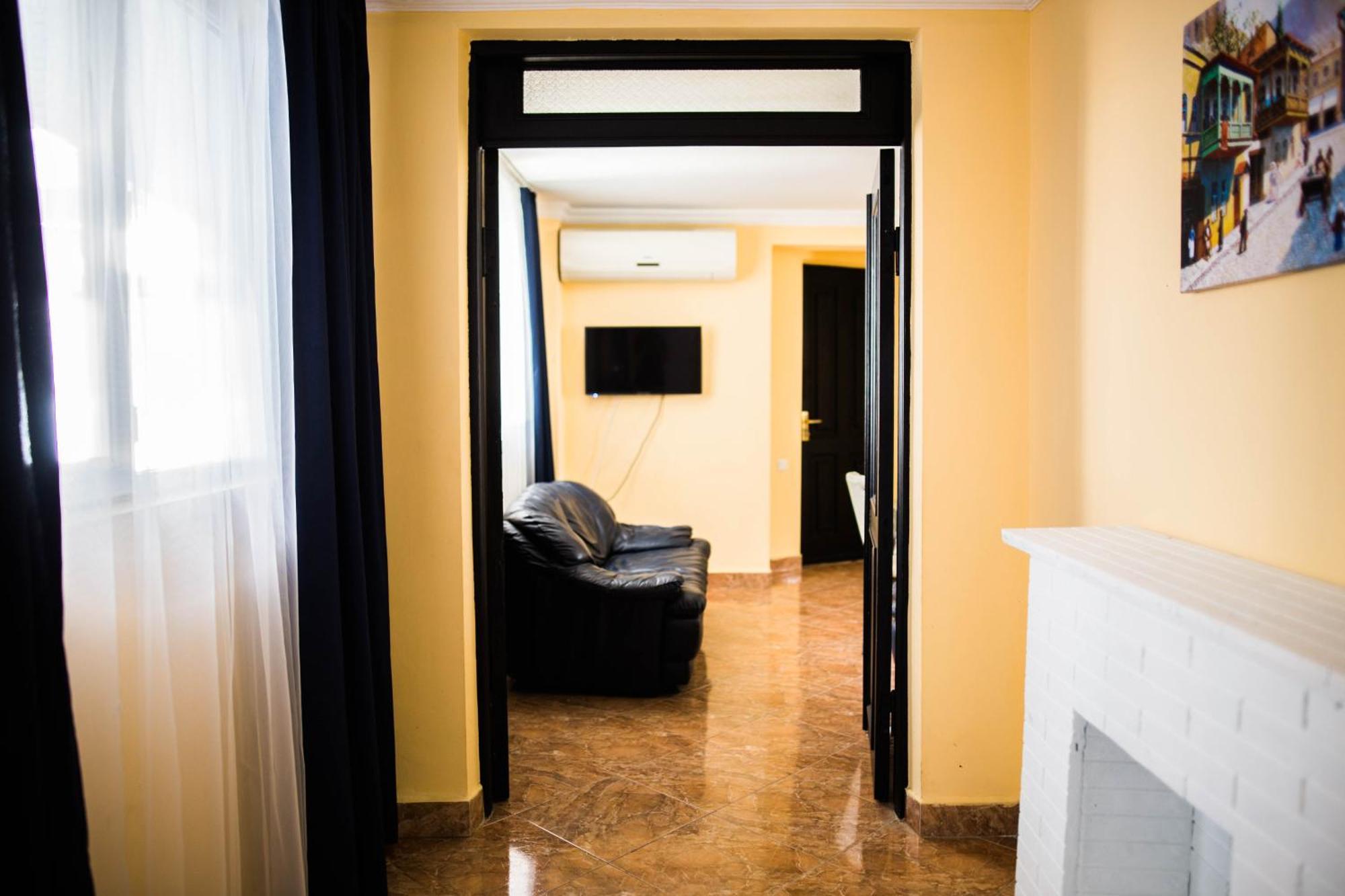 Central Apart-Hotel Batumi Appartement *